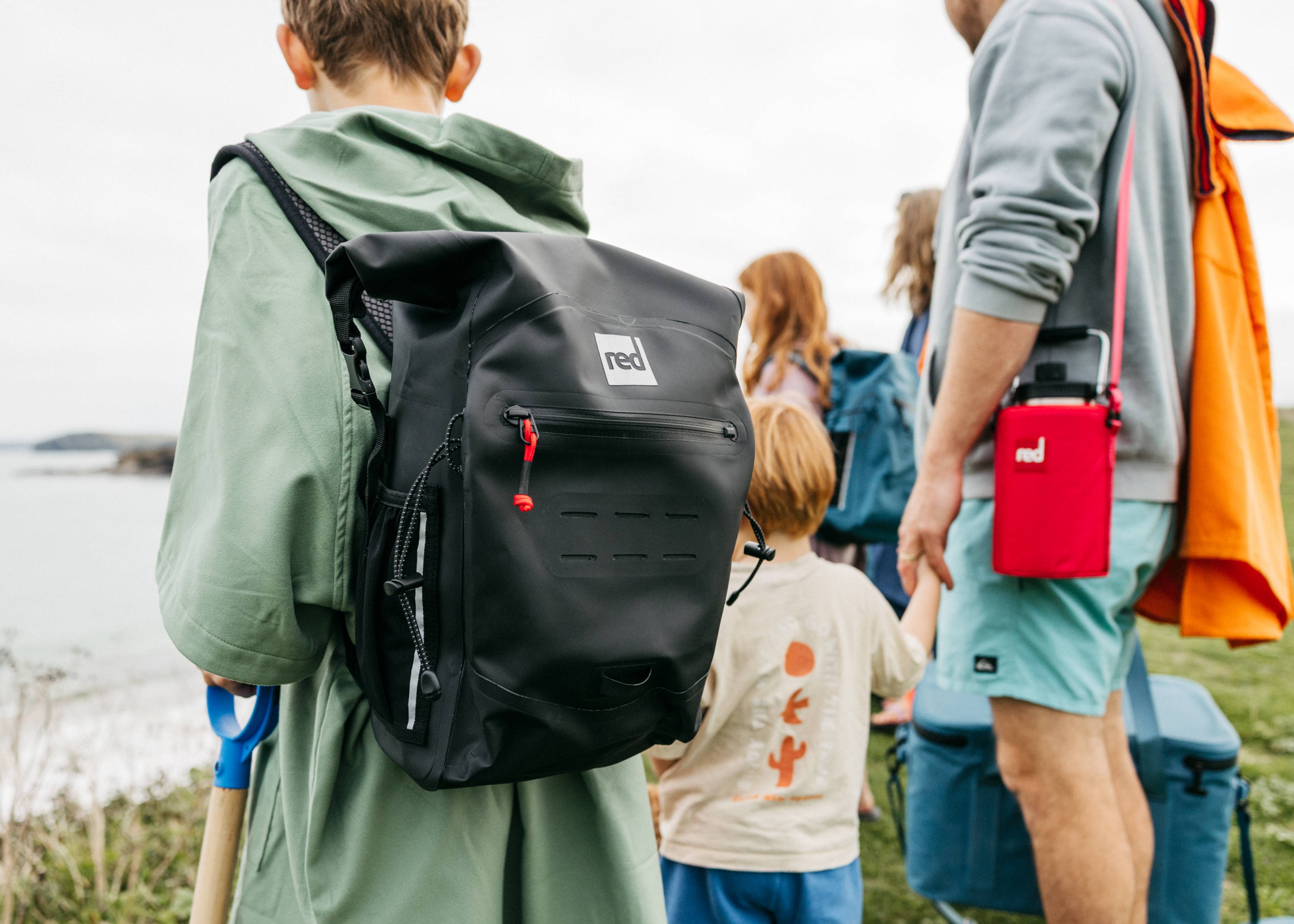 How To Pack A Lightweight Waterproof Backpack – Red Equipment - ROW