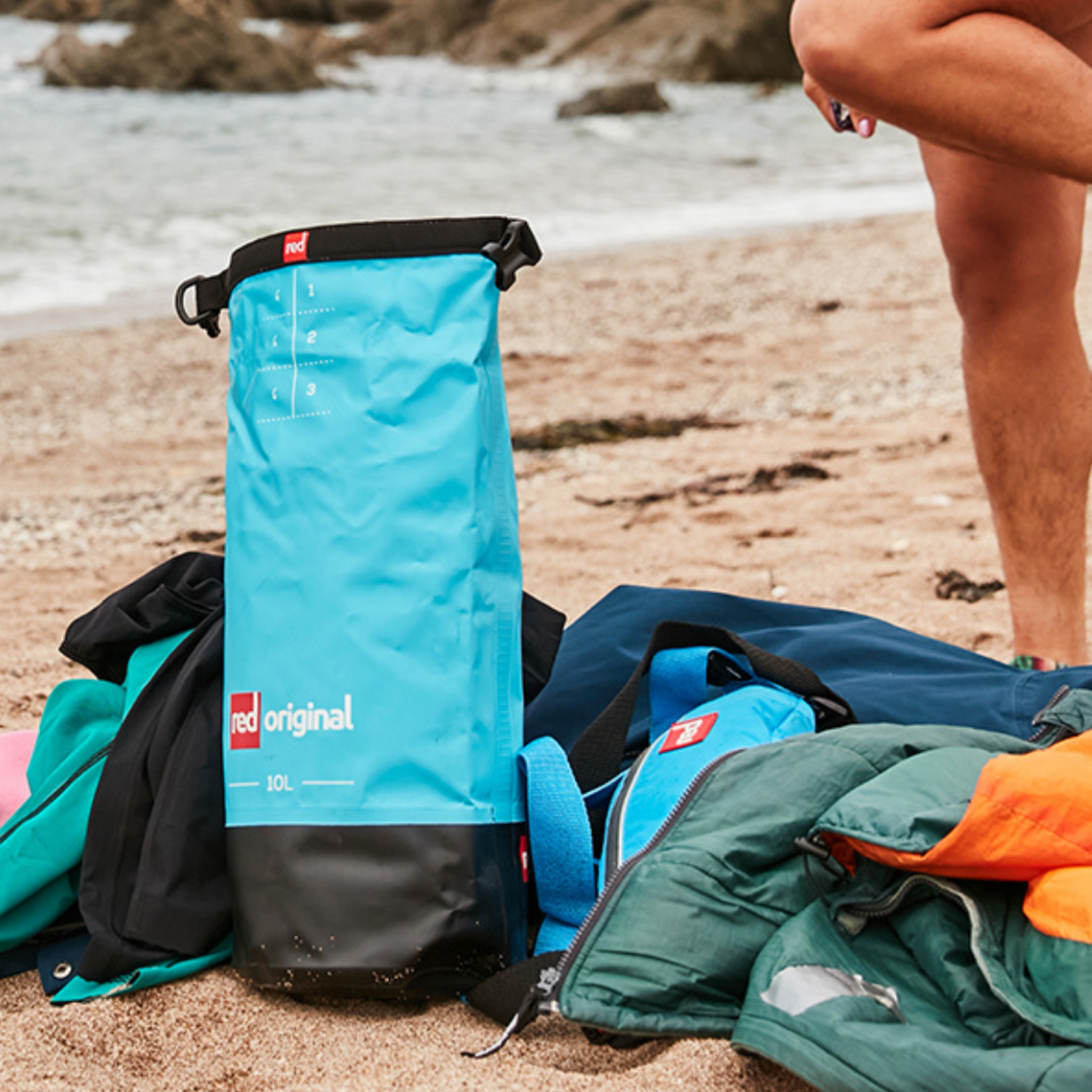Pack Like A Pro: How To Use A Roll Top Dry Bag Properly