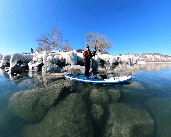 Winter Paddle Boarding – 6 Things You Should Know (But Might Not) with Tips and Considerations