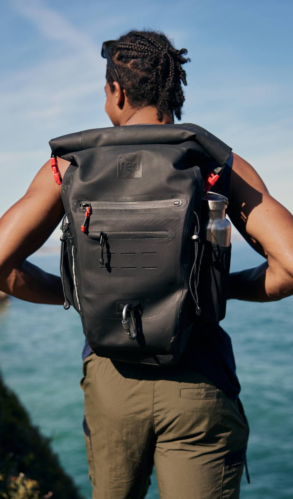Red Equipment Apex Waterproof Backpack 30L - Obsidian Black – Red