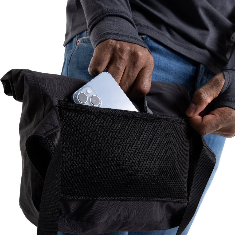 Lightweight Waterproof Crossbody Bag 7L - Obsidian Black